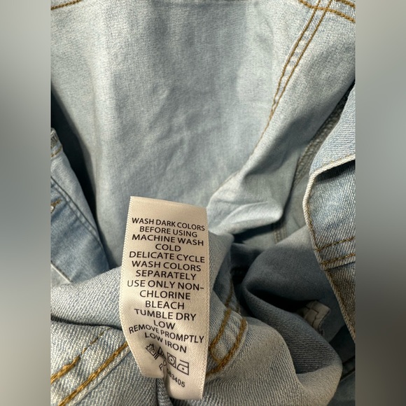 Woman Within Denim Jacket - Picture 4 of 5